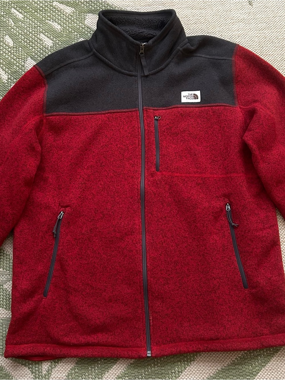 The North Face Gordon Lyons Full-Zip Jacket in Dark Heather Gray and Brick Red